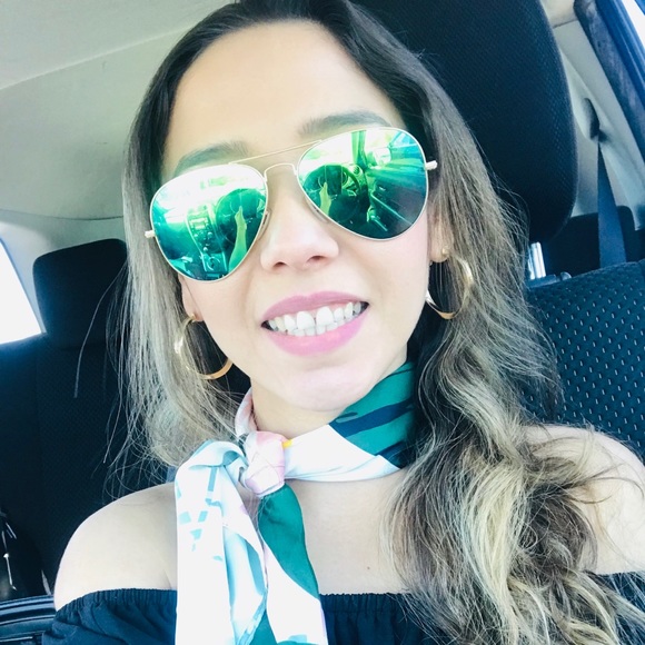 yvelanuz